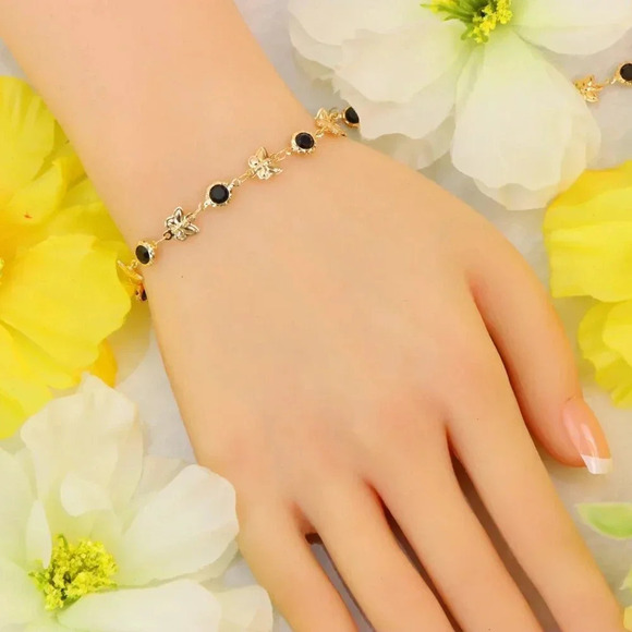 Minimalist Bracelet, Sleek & Modern Design, Women’s Fashion, YC110472-B - Picture 6 of 10